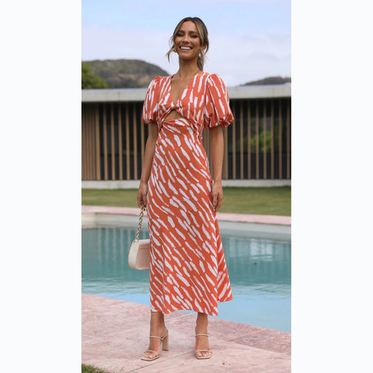 Robe Midi A-Ligne Imprimée avec Col V pour un Look Éclatant