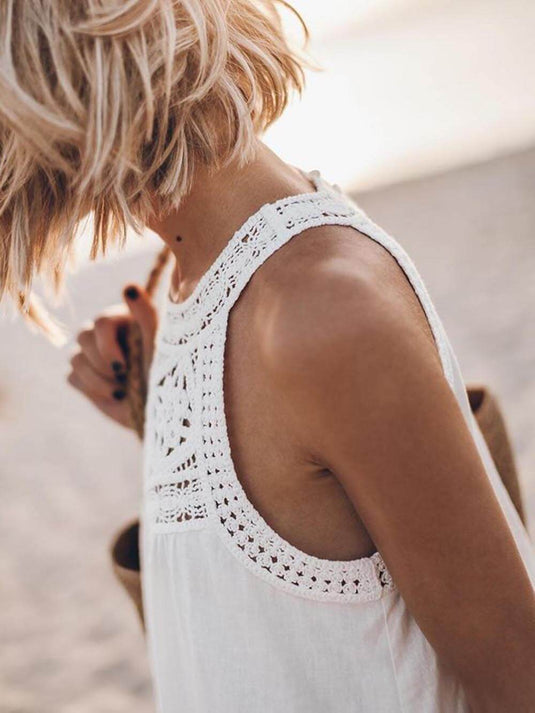 Robe Mini A-Line en Dentelle Découpée avec Col Halter