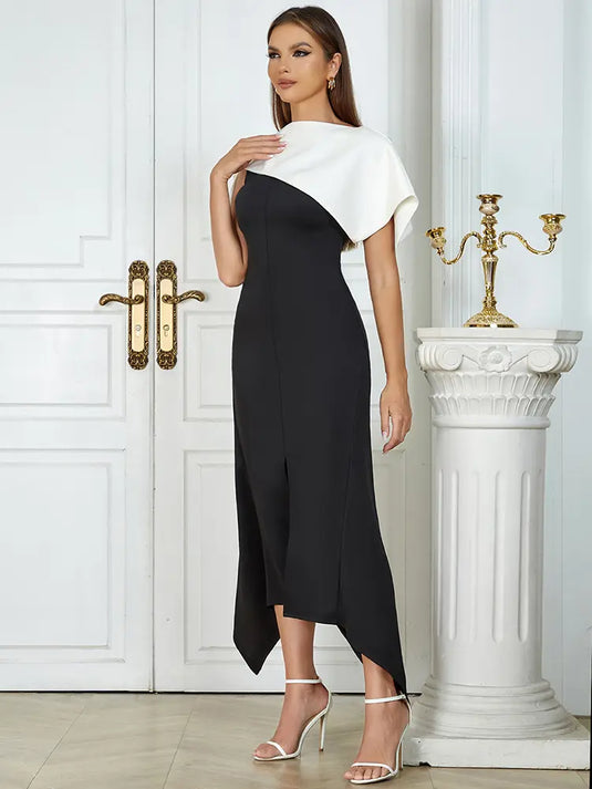 Chic Noir & Blanc Bodycon Dress