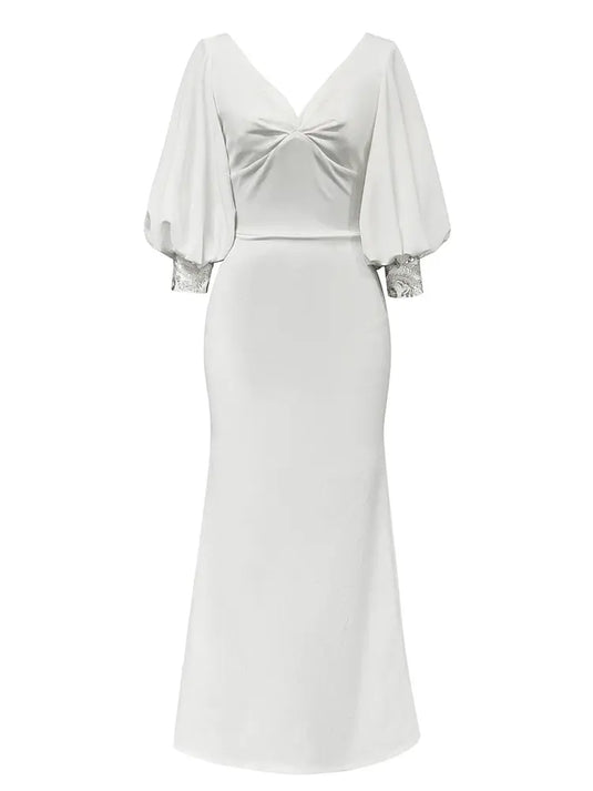 Chic White Evening Gown with V-Neck
