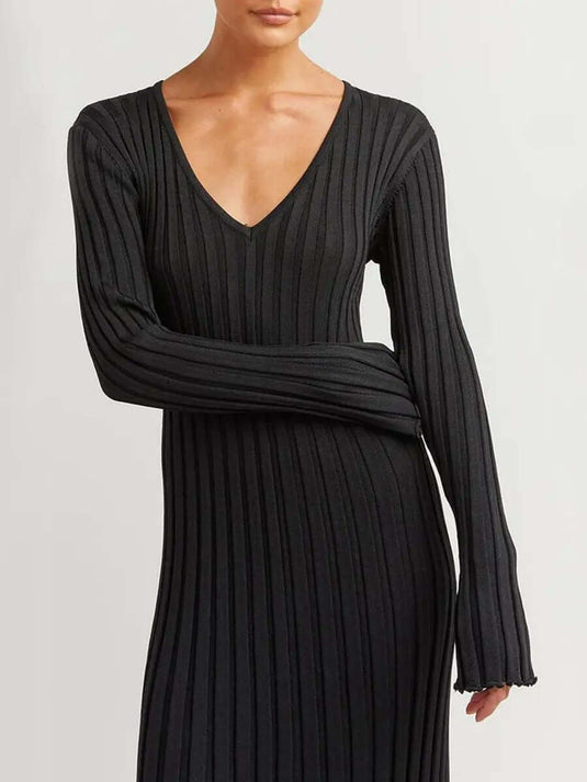 Maxi Robe Tricot à Manches Évasées et Décolleté en V
